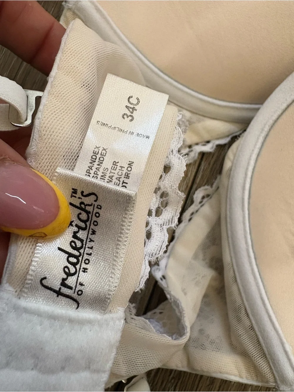 Fredericks of Hollywood Lace Overlay Light Cream extreme Push-Up Bra - 34C